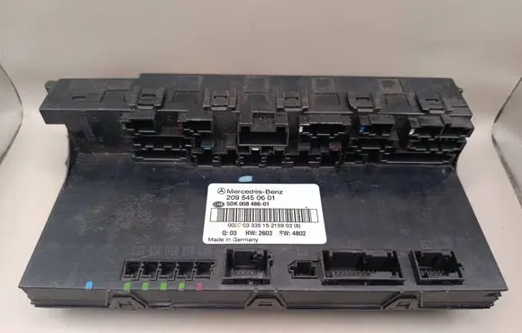 Mercedes-Benz CLK A209 C209 Fuse module 2095450601 5DK00848601