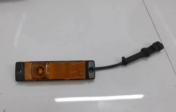 Mercedes-Benz Vito Viano W639 Third/center stoplight 157875