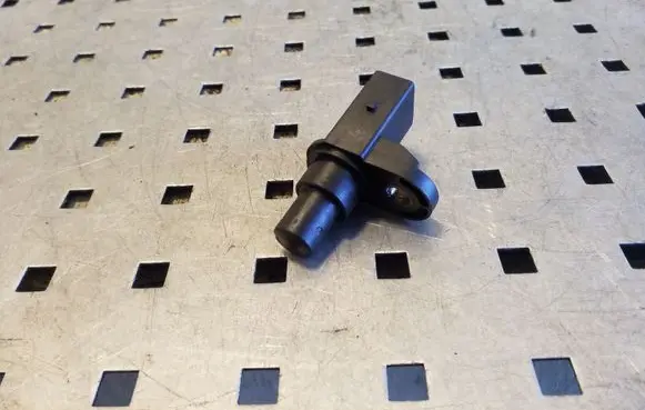 BMW X5 E53 Camshaft position sensor 7506273C
