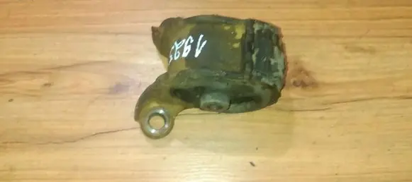 Honda Accord Engine mount bracket
