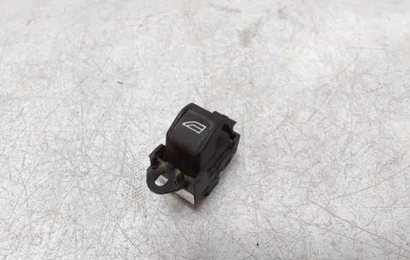 Volvo V70 Electric window control switch 30773273 03453410