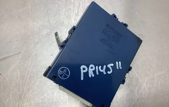 Toyota Prius (XW20) Comfort/convenience module 8911147030 2324005091