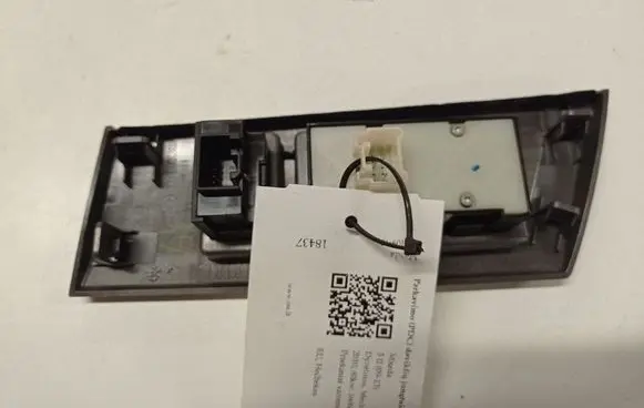 Mazda 3 II Parking (PDC) sensor switch BBM455321 BBP366PS0 BBM466170B
