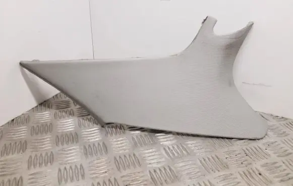 (C) pillar trim