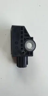 Honda CR-V Airbag deployment crash/impact sensor