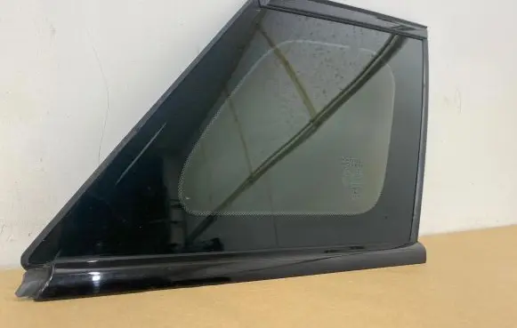 Land Rover Evoque I Rear side window 43R-000055 D0T747M540AS2