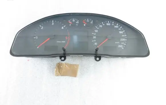 Audi A4 S4 B5 8D Speedometer (instrument cluster) 8D0920900M