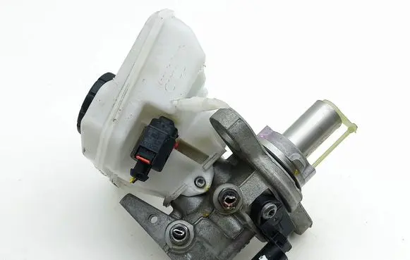 Audi A6 S6 C8 4K Master brake cylinder 4K0611301