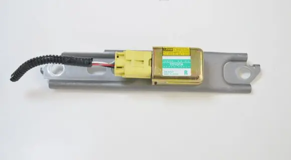 Lexus RX 450H Airbag deployment crash/impact sensor 8986048020 1879000710