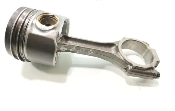 Mitsubishi Lancer Evolution Piston with connecting rod 
