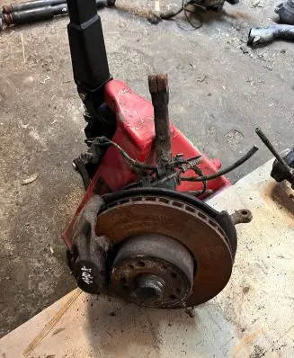 Mercedes-Benz S W140 Front wheel hub spindle knuckle