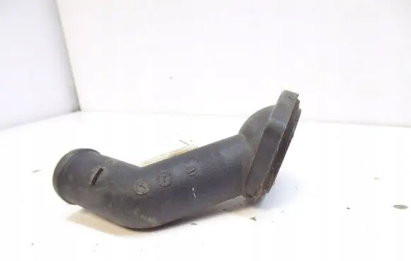 Skoda Fabia Mk1 (6Y) Thermostat housing 06A121121C