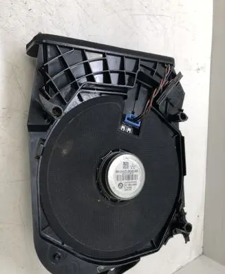 BMW 1 F20 F21 Subwoofer speaker 6513921014706 18820010