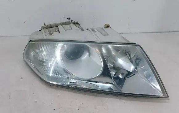 Skoda Octavia Mk2 (1Z) Headlight/headlamp
