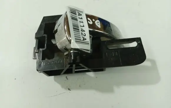 Nissan Qashqai Rear door interior handle 