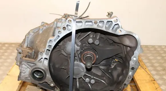 Toyota Avensis T270 Manual 6 speed gearbox XY9TE