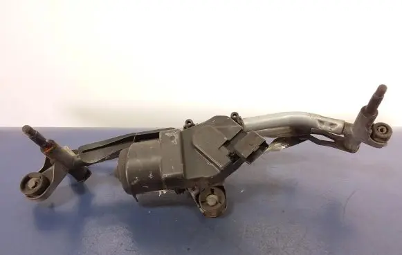 Peugeot 1007 Front wiper linkage and motor