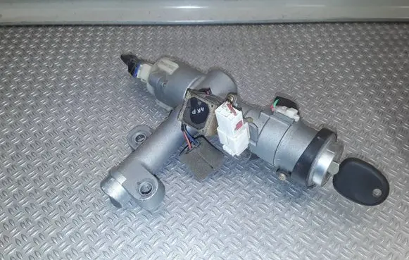 Hyundai Sonata Ignition lock 