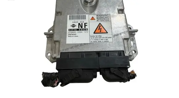 Nissan X-Trail T30 Engine control unit/module 23710ES62B 5800450 2758004504