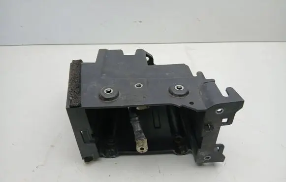 Volvo XC90 Battery box tray 31652062 31499991