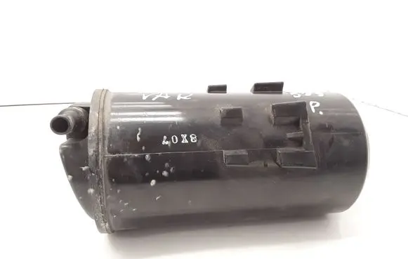Vacuum air tank