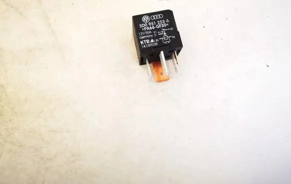 Volkswagen Golf V Other relay 3d0951253a