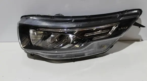 Iveco Daily 6th gen Headlight/headlamp 05802711800