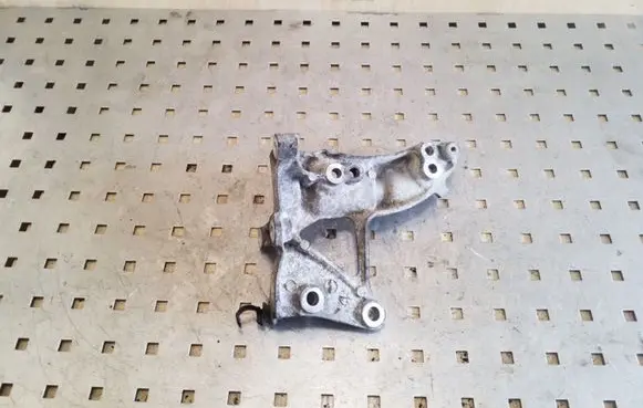 Ford Focus Generator/alternator bracket 9653749480