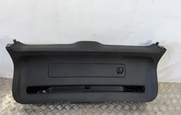Volvo XC40 Bottom trim 30747056