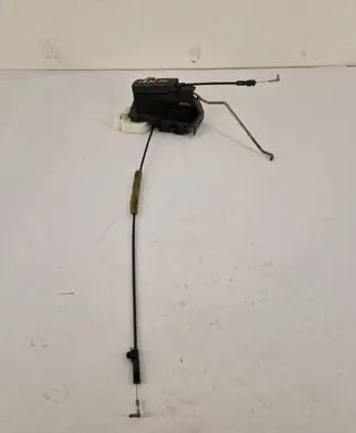 Mitsubishi Pajero Front door lock 