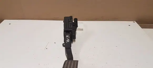 Volvo S40 Accelerator throttle pedal 4M519F836BH 6PV00864103
