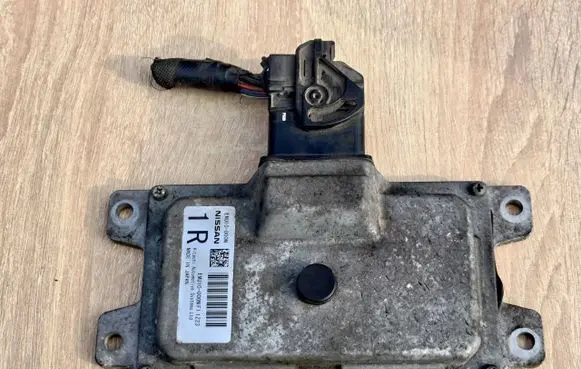 Nissan Qashqai Gearbox control unit/module EMU10000NSQAS