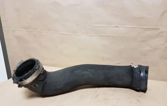 Audi A8 S8 D3 4E Intercooler hose/pipe 4E0145737M