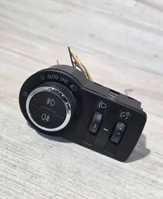 Chevrolet Orlando Light switch 13301752 251508