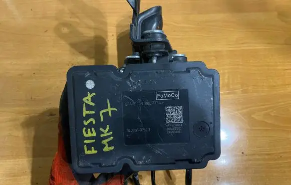 Ford Fiesta ABS Pump 10096101543 61062200046 28561151053