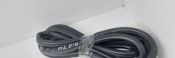 Honda CR-V Front door rubber seal