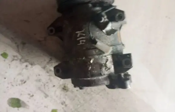 Volvo S70 V70 V70 XC Air conditioning (A/C) compressor (pump) 8708581