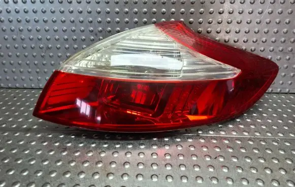 Renault Megane III Rear/tail lights S27624069