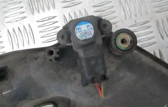 Mercedes-Benz C W203 Air pressure sensor a0051537228 ep9631-r3a