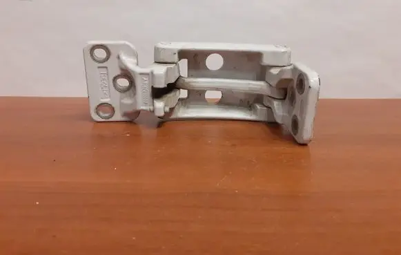 Mercedes-Benz Sprinter W906 Rear door upper hinge 7791 A9067400037
