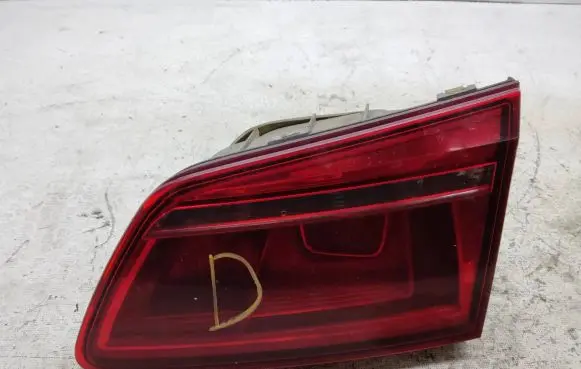 Volkswagen Golf Sportsvan Tailgate rear/tail lights 510945094K 90057452A M90057452A0975