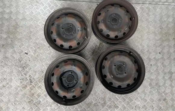 Hyundai i10 R14 steel rim 