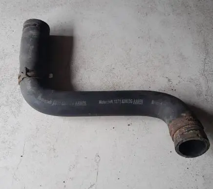 Ford Mondeo Mk III Engine coolant pipe/hose 1s718286dg