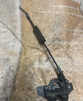 Loading door lock