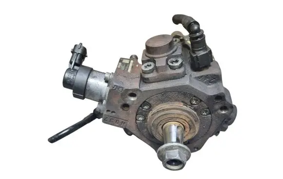 Renault Megane III Fuel injection high pressure pump 0445010216 8200779460