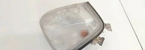 Mercedes-Benz C W202 Front indicator light 2028260843 1305232110