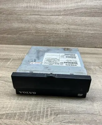 Volvo V70 Navigation unit CD/DVD player 8673942 86739421 V0295037220041