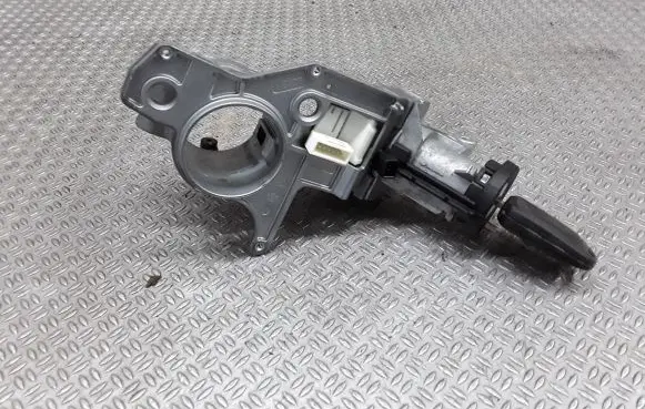 Opel Astra H Ignition lock N0501882