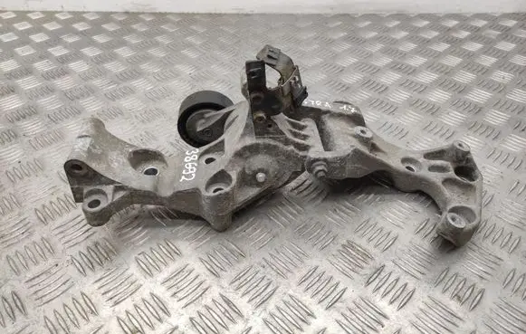 Opel Astra J Generator/alternator bracket 