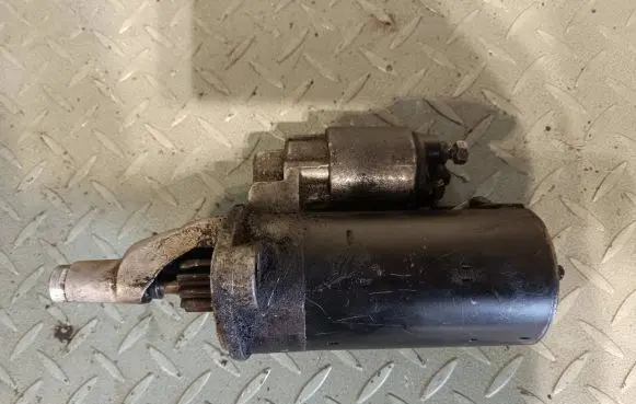 Audi A8 S8 D2 4D Starter motor